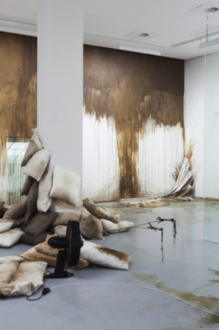 Untitled, 1992. Installation from Documenta IX
(Reactivation, 2015)